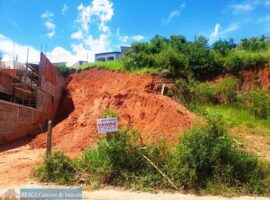 Lote Bairro Palomos de Frente para o Lago