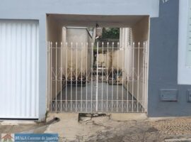 Casa Bairro Centro, Próximo a Floricultura Flora Nativa
